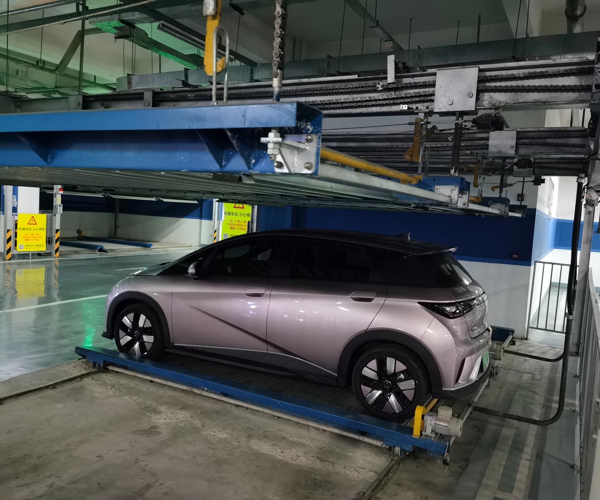 三層升降橫移式機械停車設備